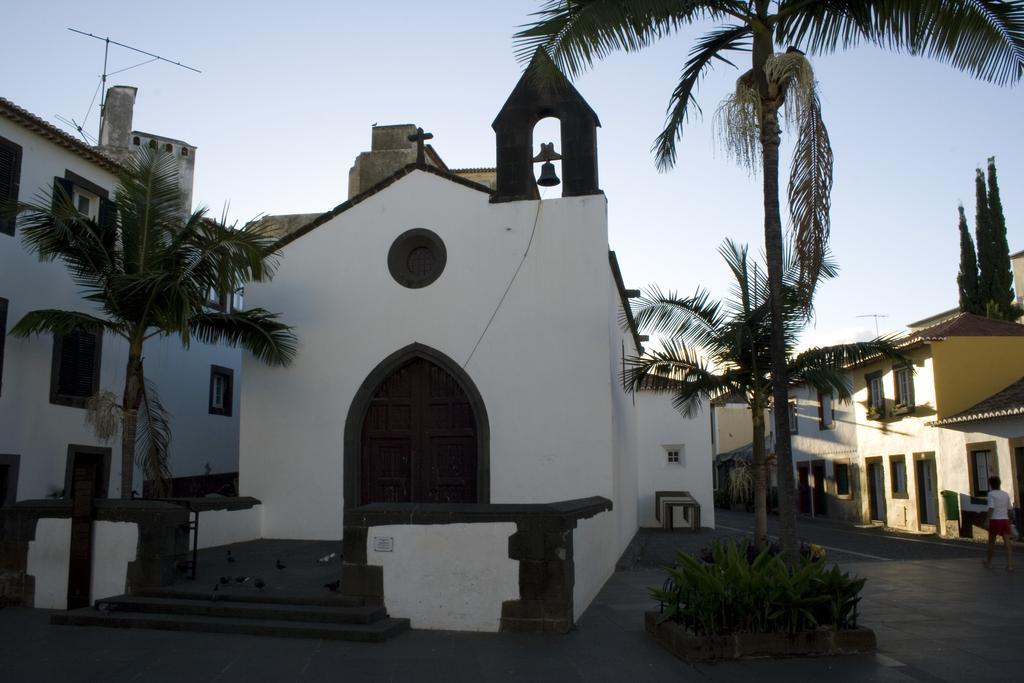 Residencial Funchal Hotel Exterior photo